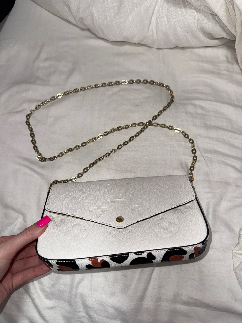 LV LOOKALIKE